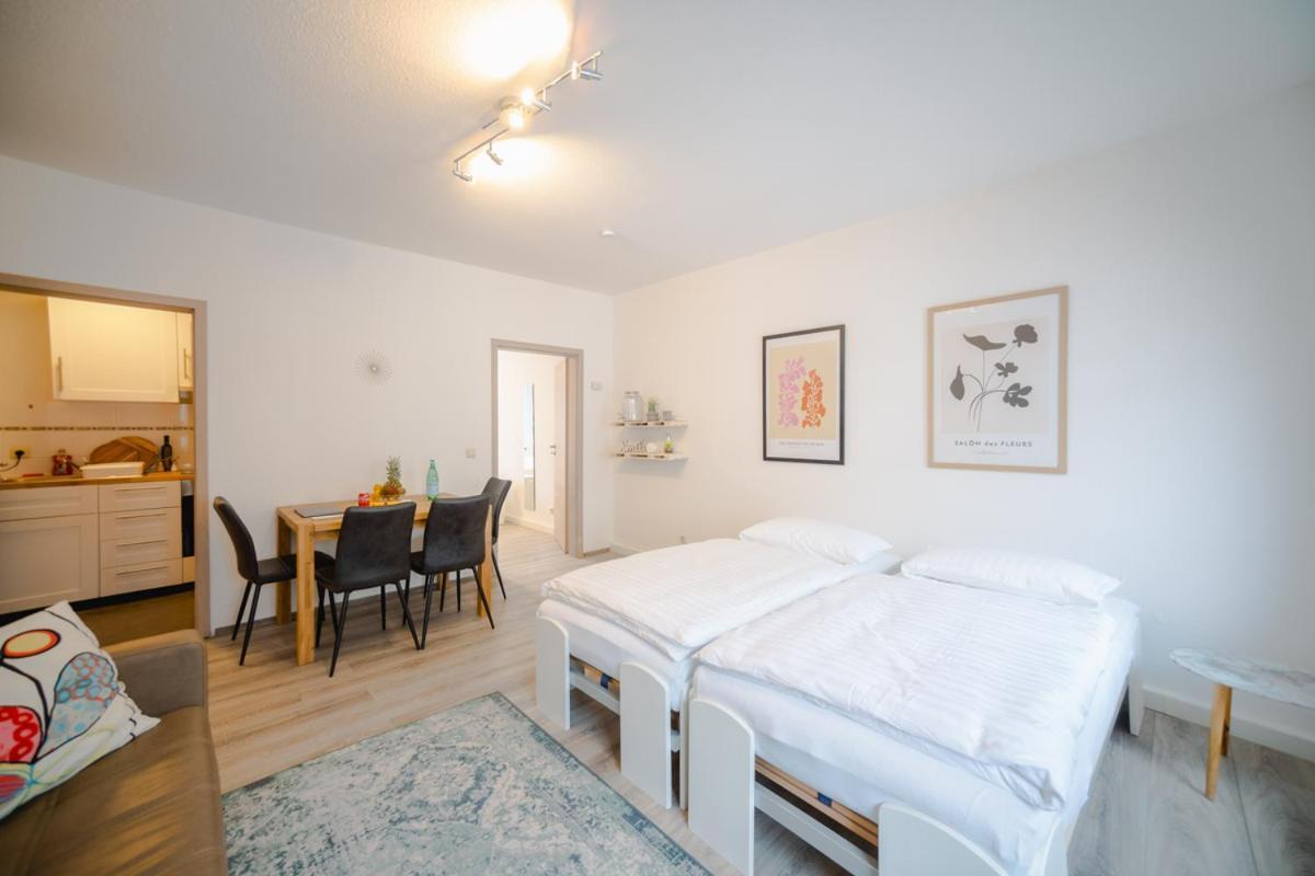 Ferienwohnung Laura In Gera Fuer Bis Zu 4 Personen - Neu Renoviert Buitenkant foto