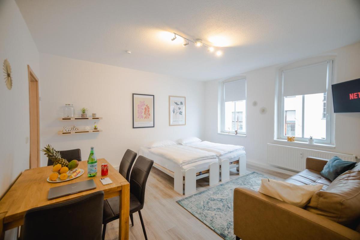 Ferienwohnung Laura In Gera Fuer Bis Zu 4 Personen - Neu Renoviert Buitenkant foto
