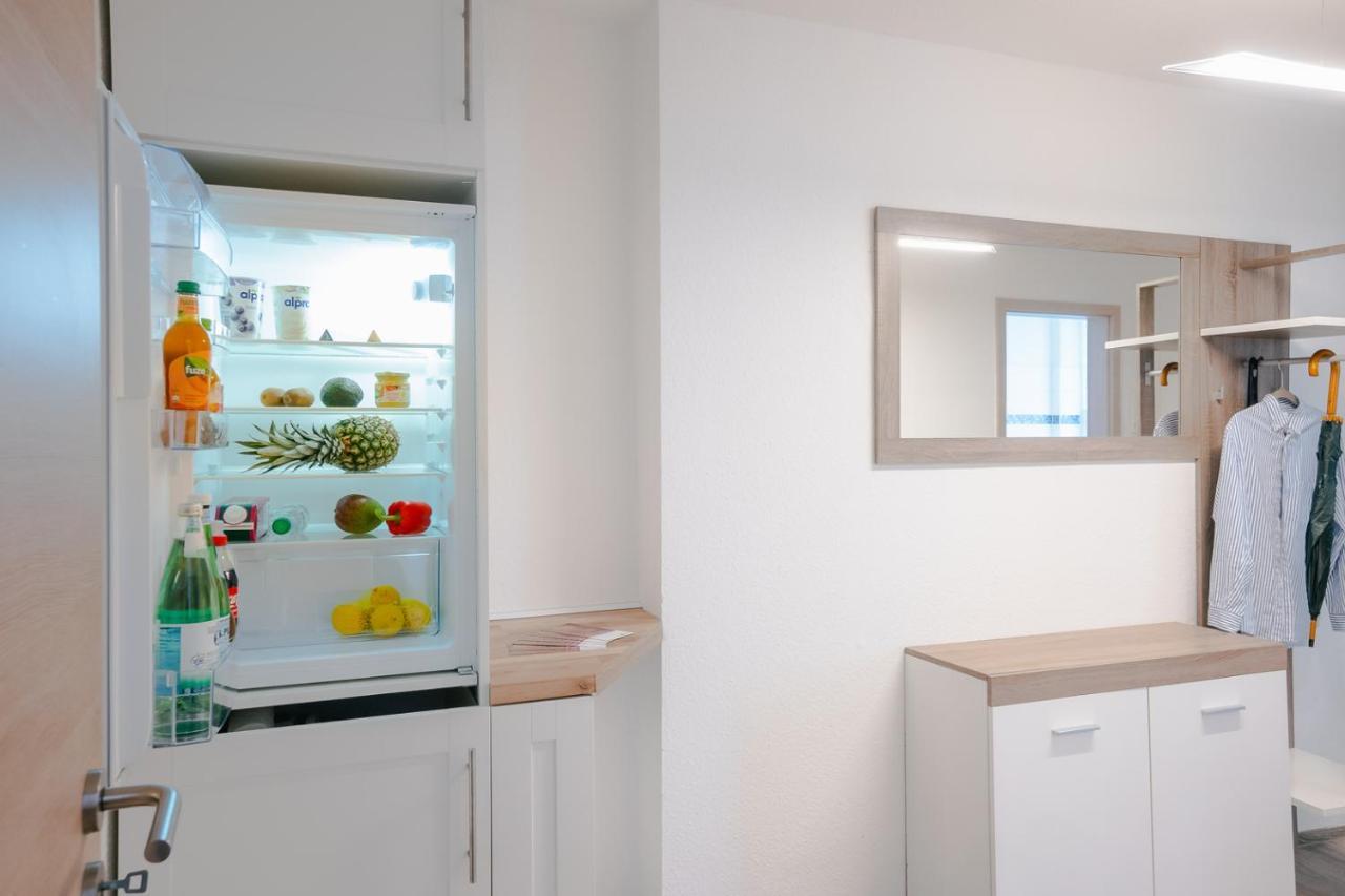 Ferienwohnung Laura In Gera Fuer Bis Zu 4 Personen - Neu Renoviert Buitenkant foto