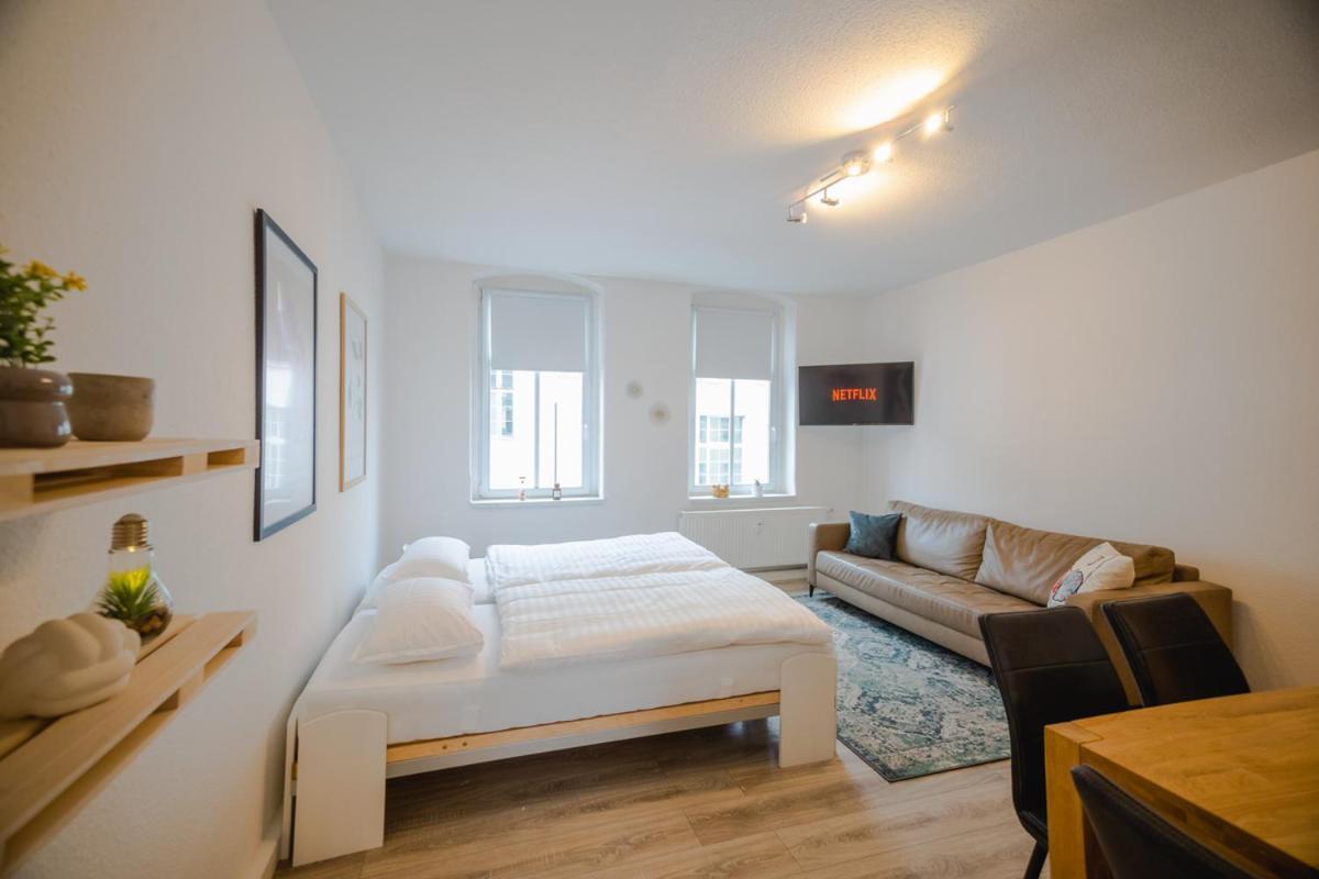 Ferienwohnung Laura In Gera Fuer Bis Zu 4 Personen - Neu Renoviert Buitenkant foto
