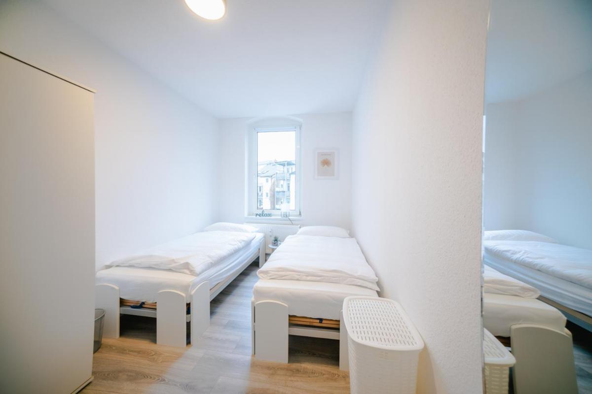 Ferienwohnung Laura In Gera Fuer Bis Zu 4 Personen - Neu Renoviert Buitenkant foto
